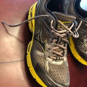 Mizuno Running Shoes
